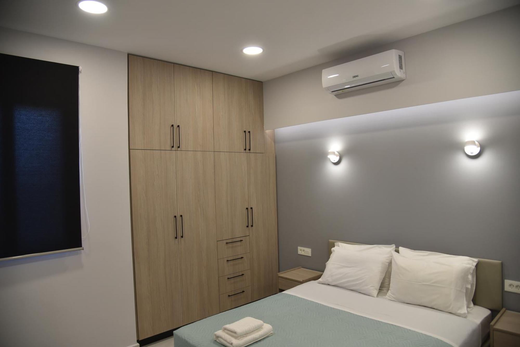 Pirgos Deluxe Apartment - Private Parking Kissamos Luaran gambar