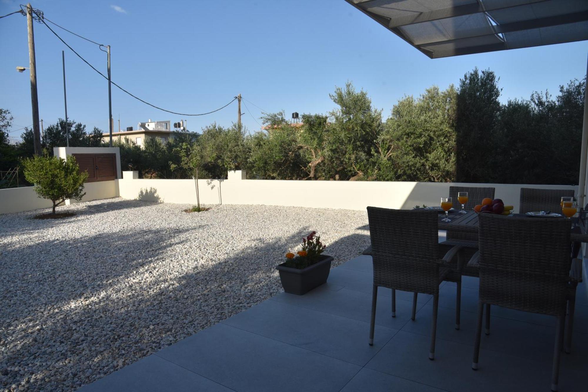 Pirgos Deluxe Apartment - Private Parking Kissamos Luaran gambar