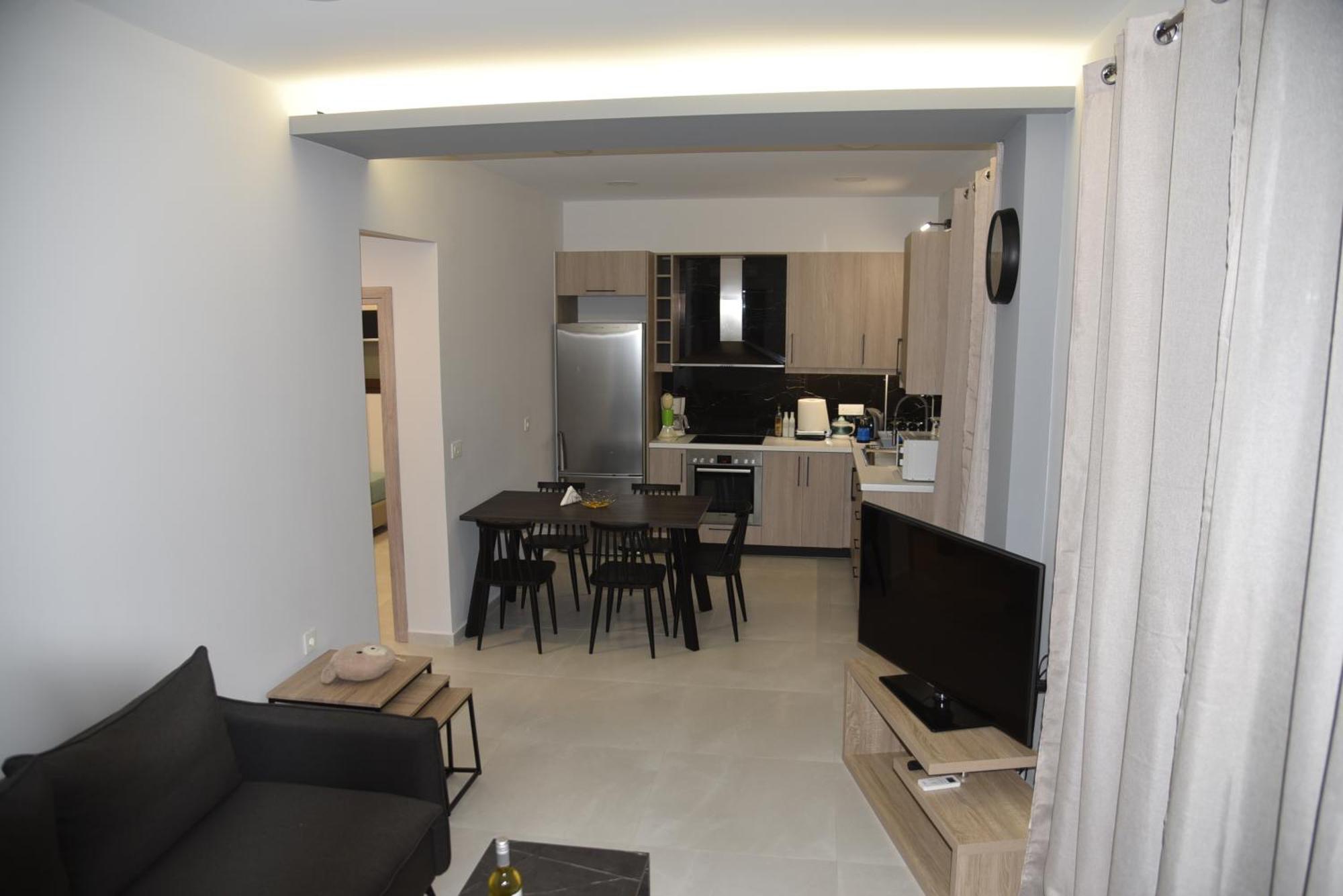 Pirgos Deluxe Apartment - Private Parking Kissamos Luaran gambar