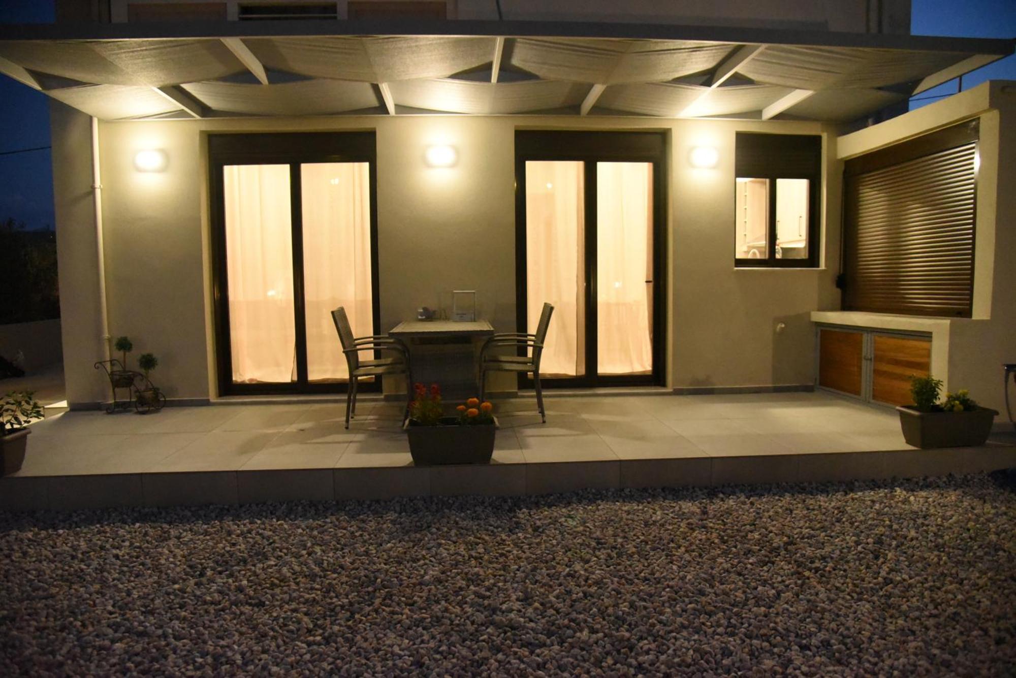 Pirgos Deluxe Apartment - Private Parking Kissamos Luaran gambar