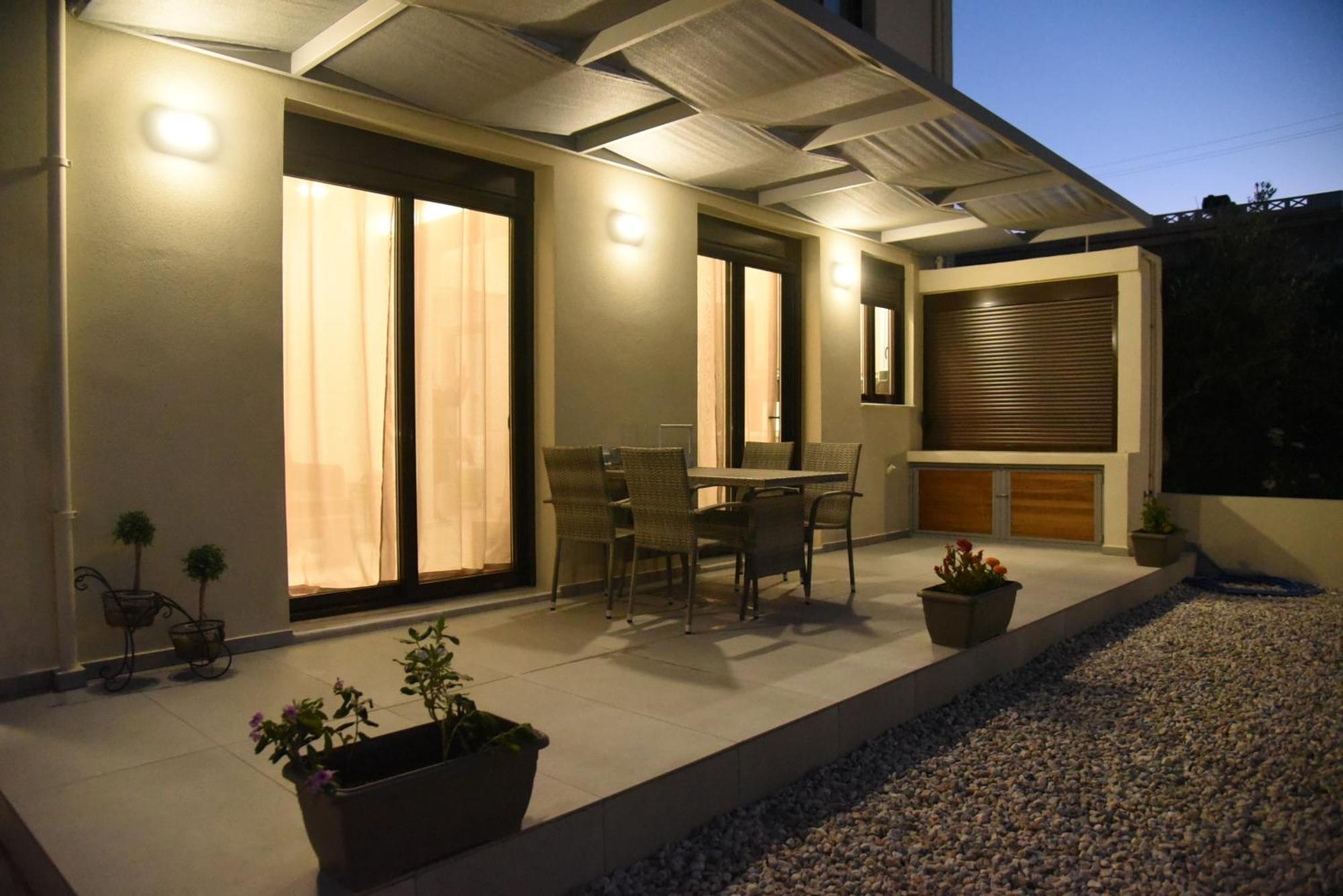 Pirgos Deluxe Apartment - Private Parking Kissamos Luaran gambar